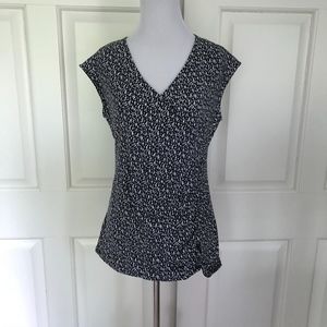 ANN TAYLOR STRETCH BLACK & WHITE V NECK WRAP TOP